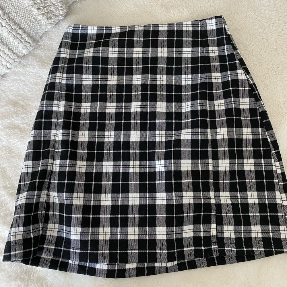 Brandy Melville Plaid Skirt